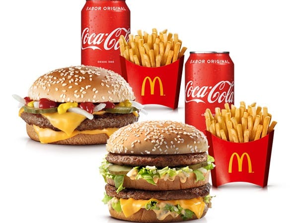 São 2 Mcofertas Médias Clássicas para você compartilhar com quem preferir #Méquinosofá. Escolha 2 (dois) sanduíches entre as opções: Big Mac, Cheddar McMelt, Duplo Burguer com Queijo, Quarterão com Queijo, McChicken e McChicken Bacon; 2 (duas) McFritas Mé