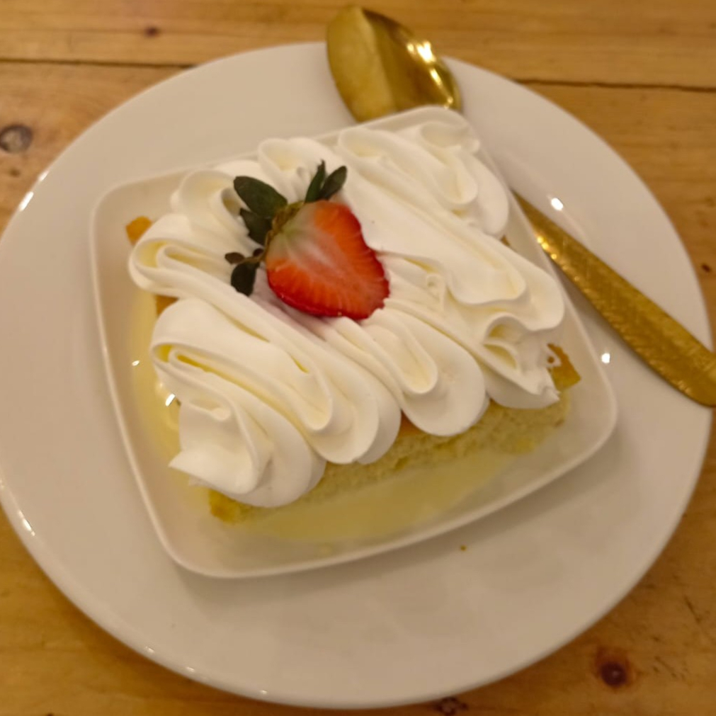 Torta Tres Leches