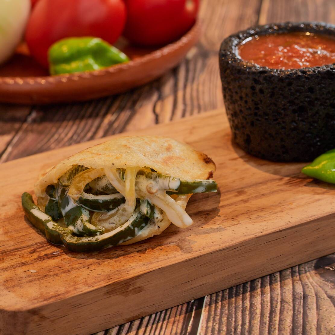 Rajas Poblanas con Elote Y Crema