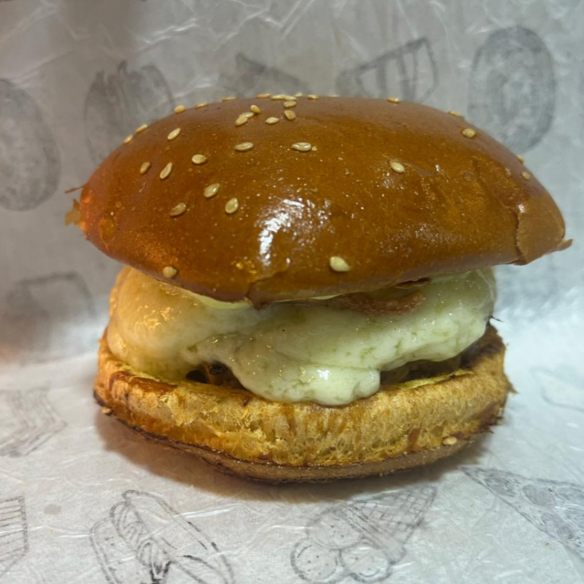 Pão de Brioche , Blend Bovino (120g) , Catupiry , Bacon Crocante.