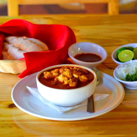 Pozole Media Orden