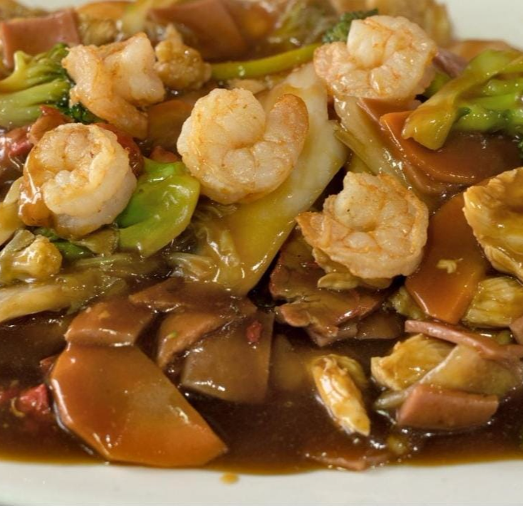 Camarones con Verduras en Salsa de Ostiones