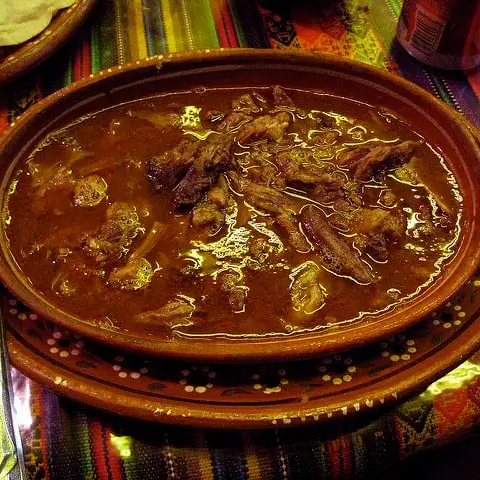 1/2 litro de Birria de res
