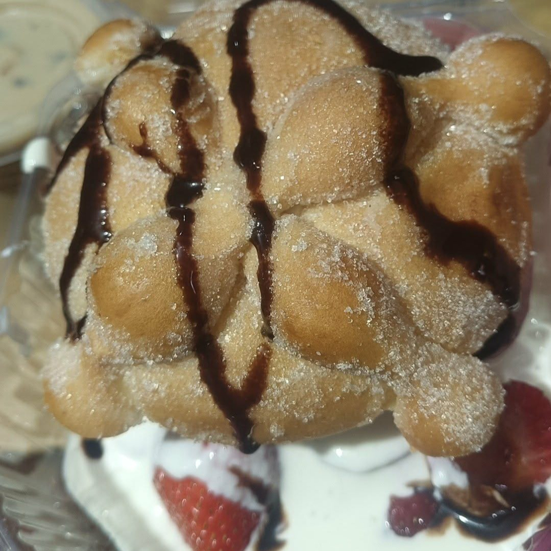 Pan de Muerto Relleno