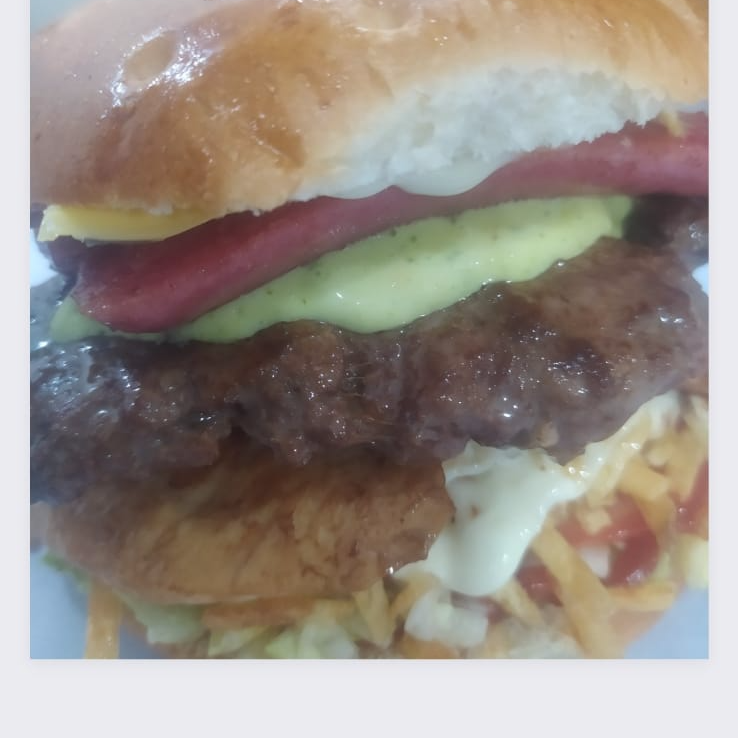 Hamburguesa Mixta Carne y Chorizo