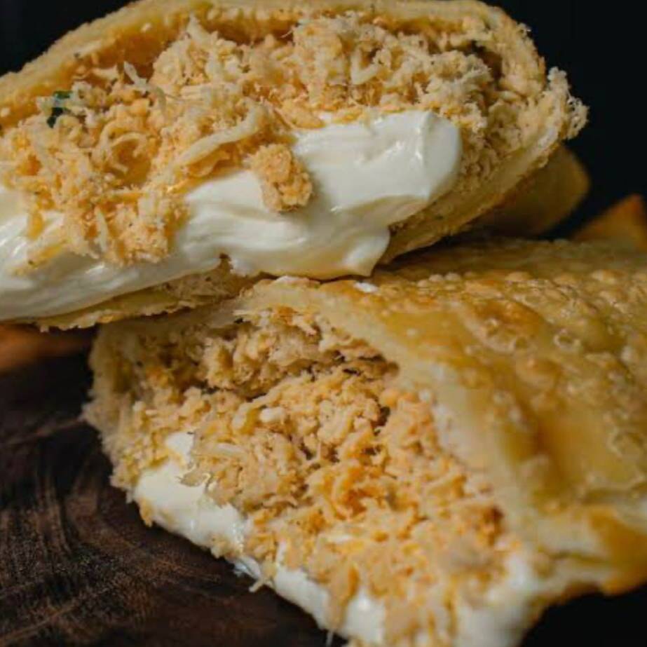 FRANGO DESFIADO E REFOGADO