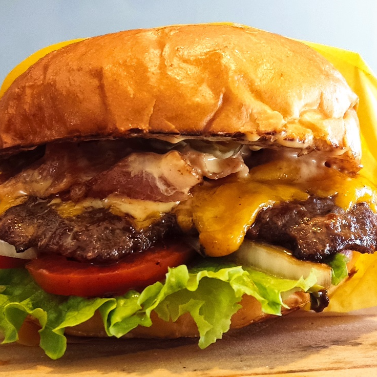 Combo Hamburguesa Sirloin + Papas + Bebida