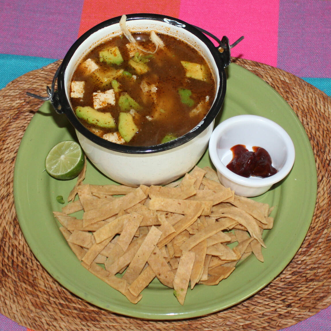 Sopa de Tortilla con Pollo