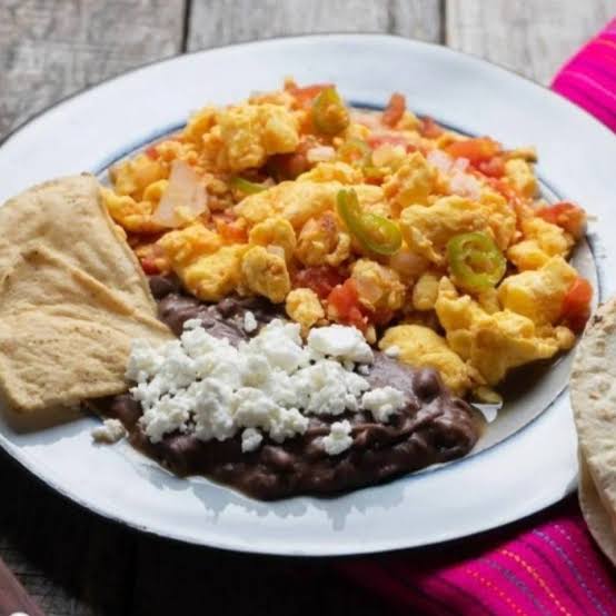 DESAYUNO DE HUEVOS