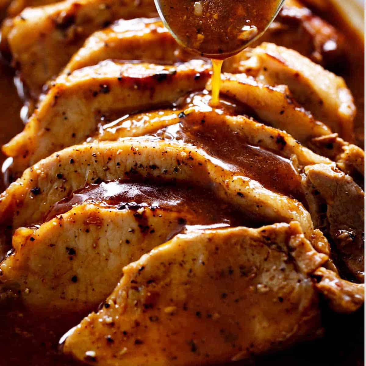 Frango frito com pimenta, gengibre e cebolinha