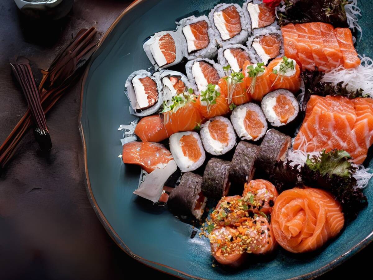 Kontena Japanese Delivery - Sushi & Pokes