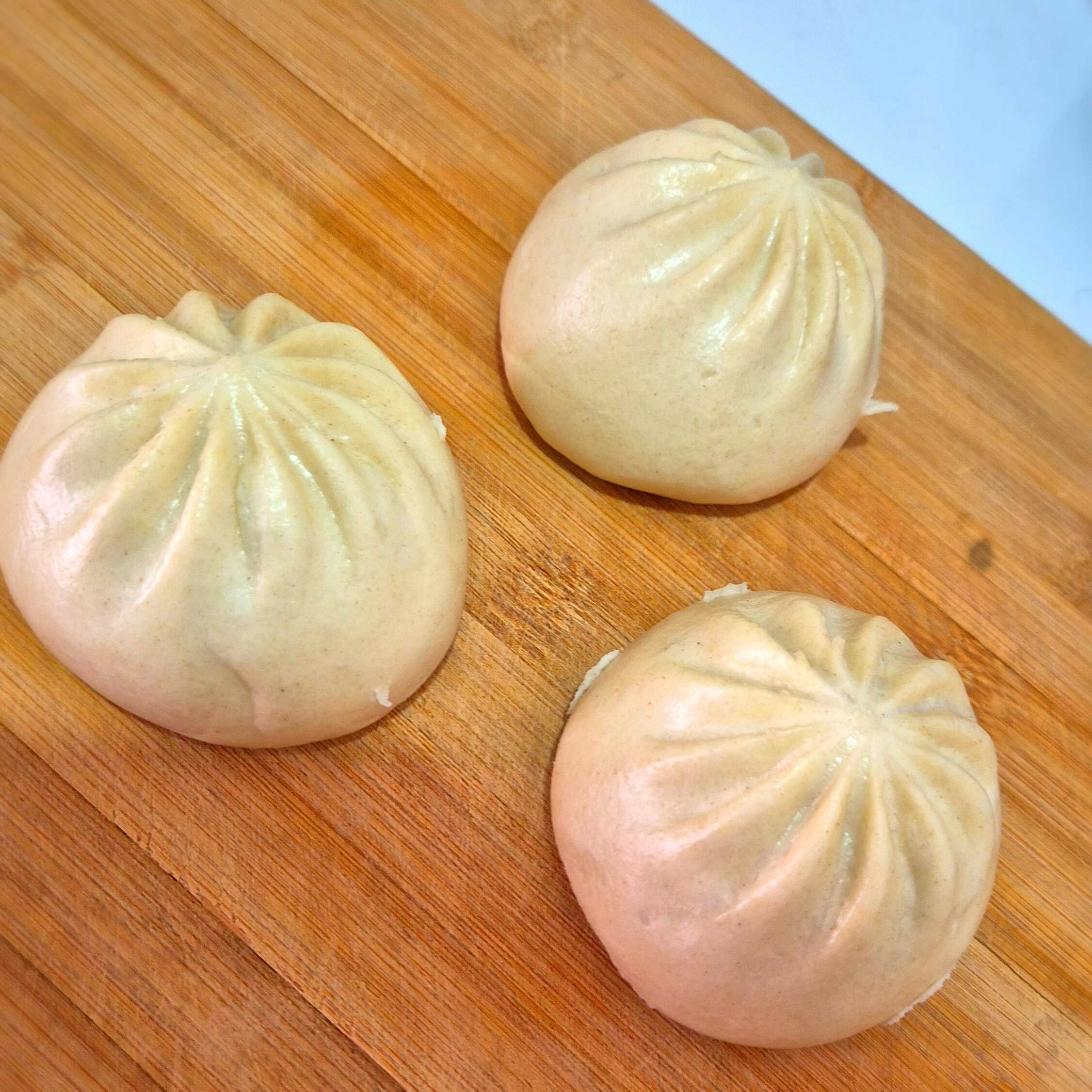 3 Pz de Pan Chino al Vapor de Cerdo