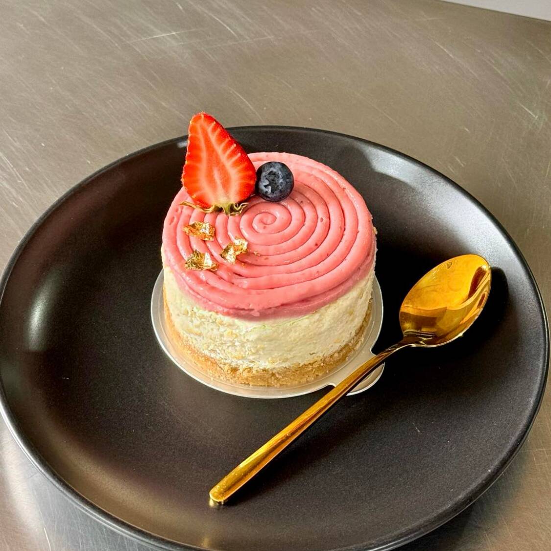 Cheesecake Individual Horneado De Fresa Premium