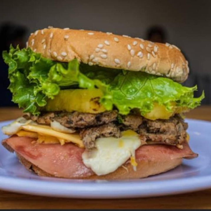 Hamburguesa Hawaiana
