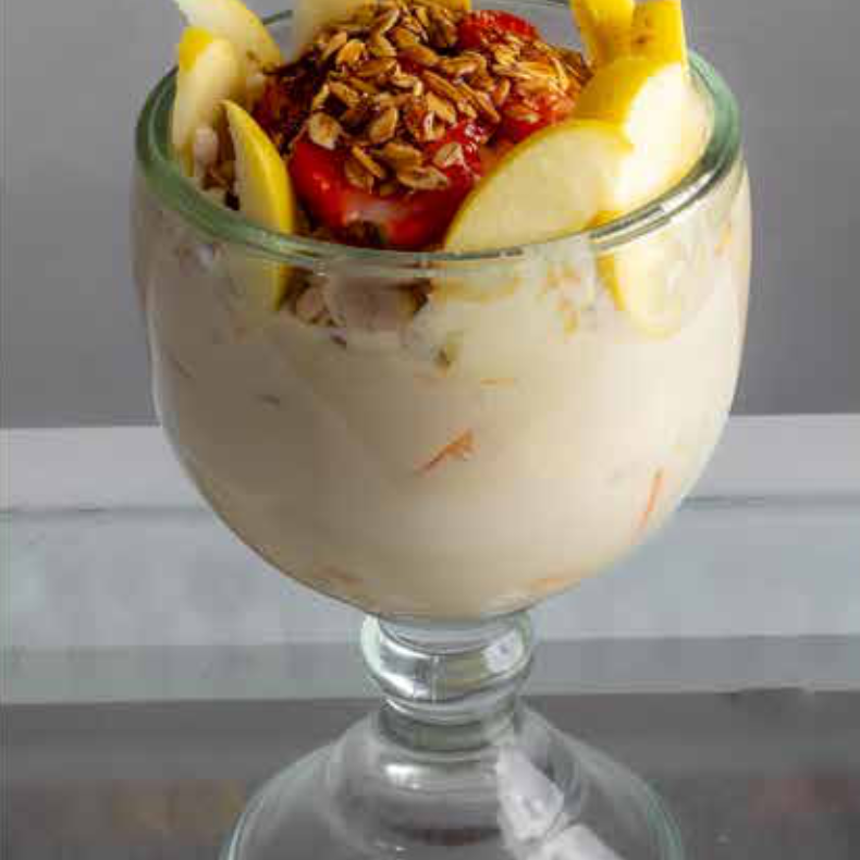 FRUTA CON YOGURTH