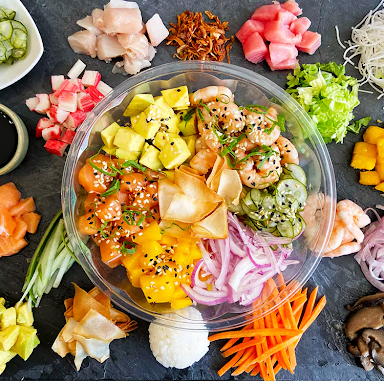 Temperado com molho ponzo (limão, shoyu, hodashi, e óleo de gergelim)