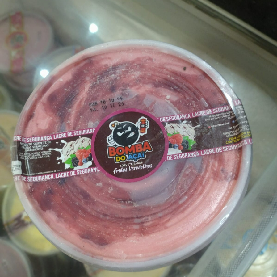 Sorvete sabor frutas vermelhas - 1 litro