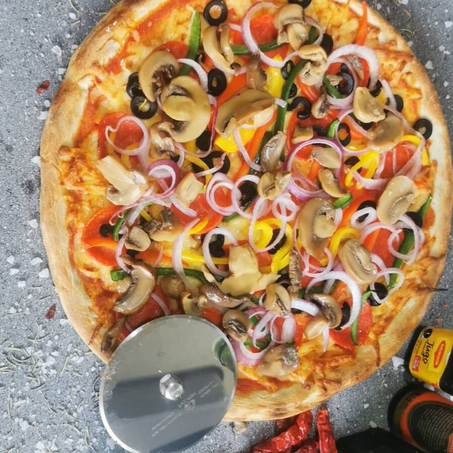 Pizza Romana Grande 8 Rebanadas