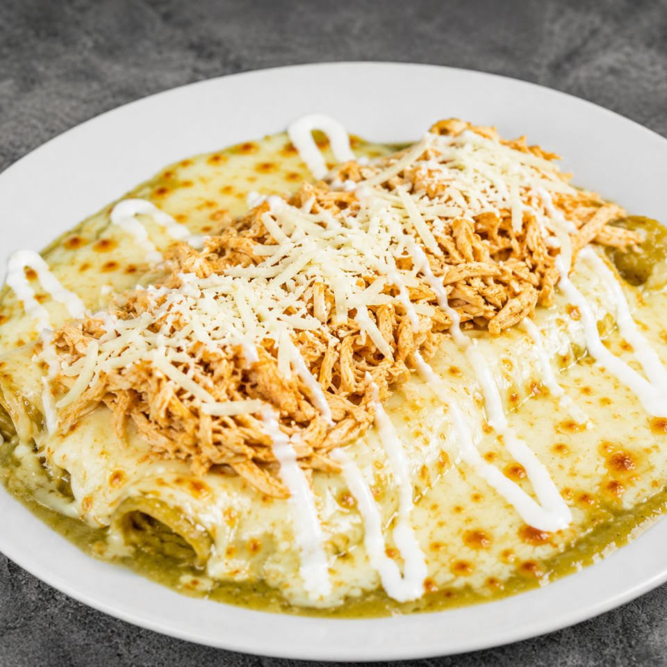 Enchiladas con Pollo y Queso Oaxaca(5 PIEZAS)