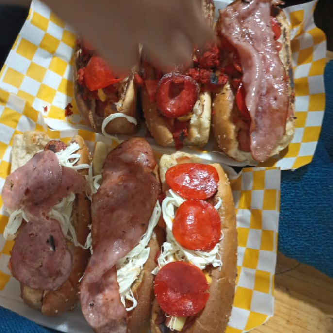 1 ORDEN DE HOT DOG CON INGREDIENTE