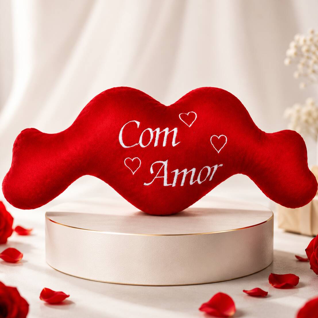 Pelúcia Coração braços abertos, escrita "Com amor" 44cm x 14cm
- Irá devidamente embalado para presente.