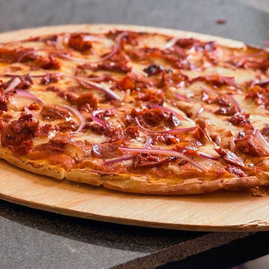 PIZZA DE COCHINITA