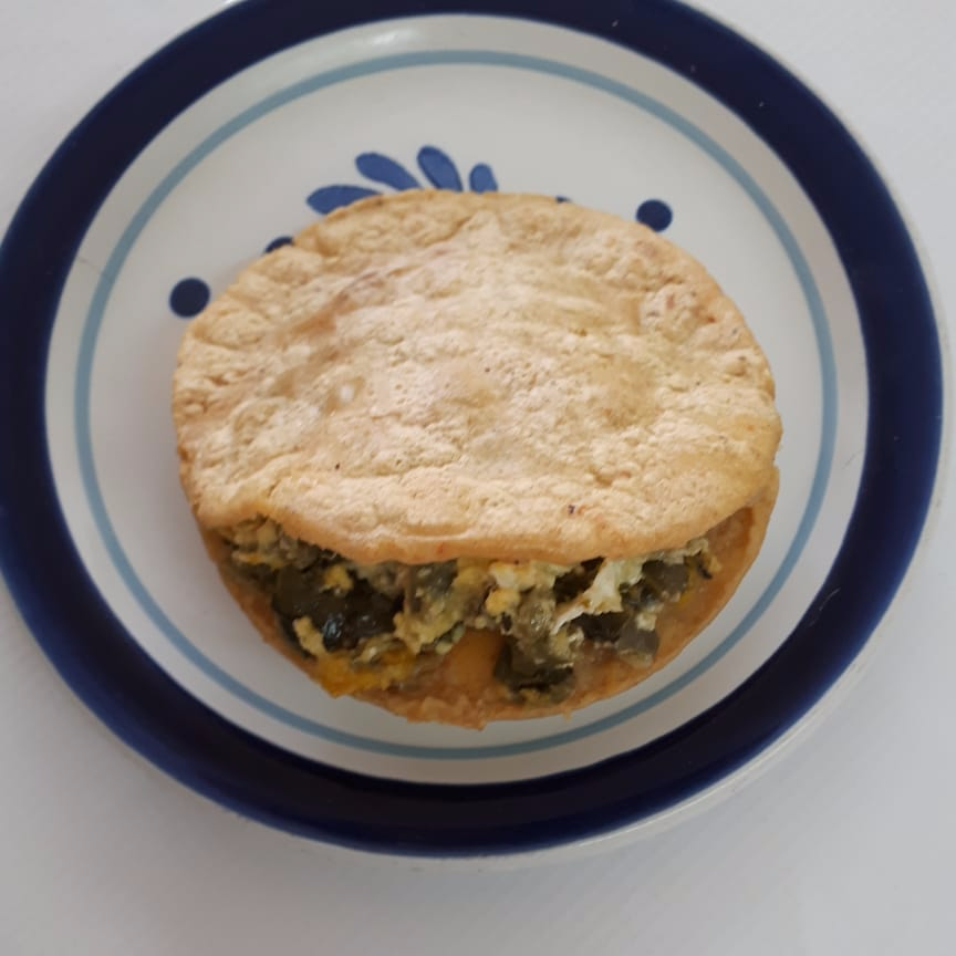 Gordita de Nopales con Huevo