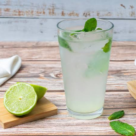 Agua De Limon Con Pepino