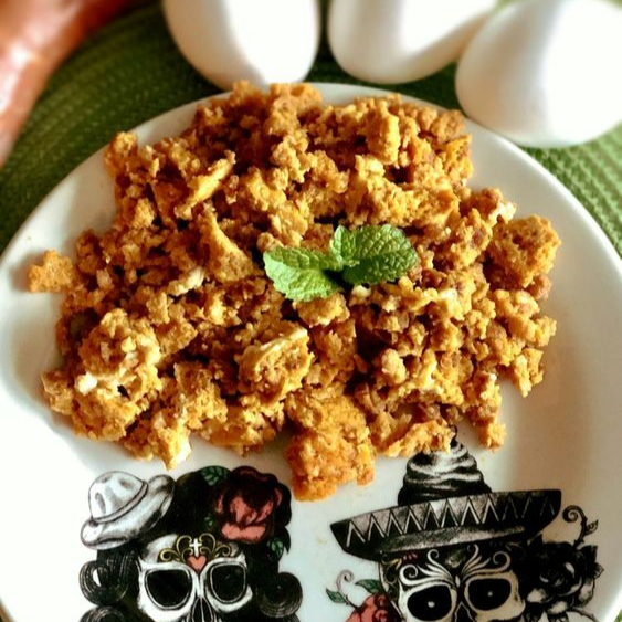 Huevos Con Longaniza