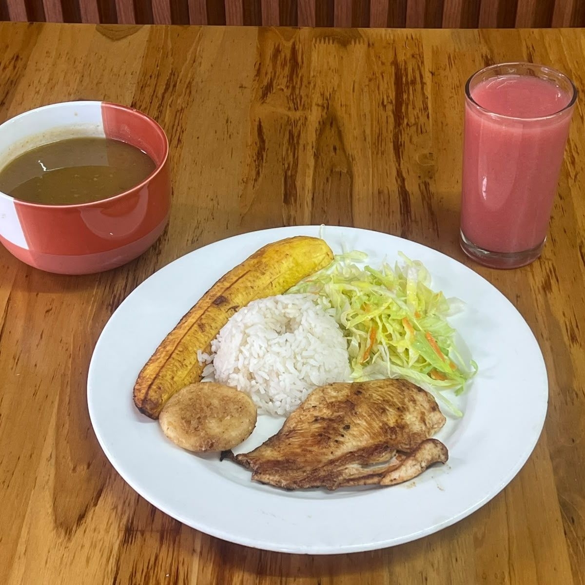 Almuerzo Ejecutivo Pechuga de Pollo