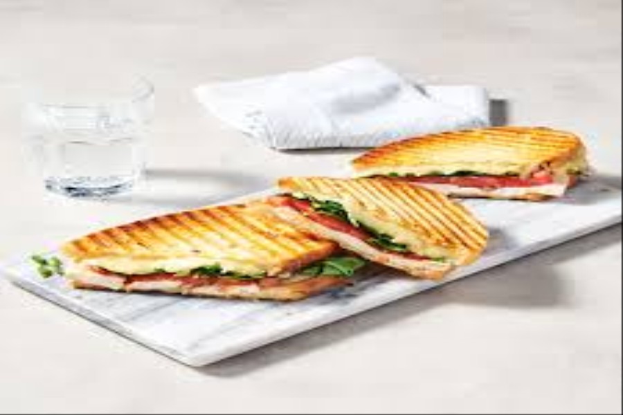 PANINI DE JAMON SERRANO CON PAPAS FRITAS