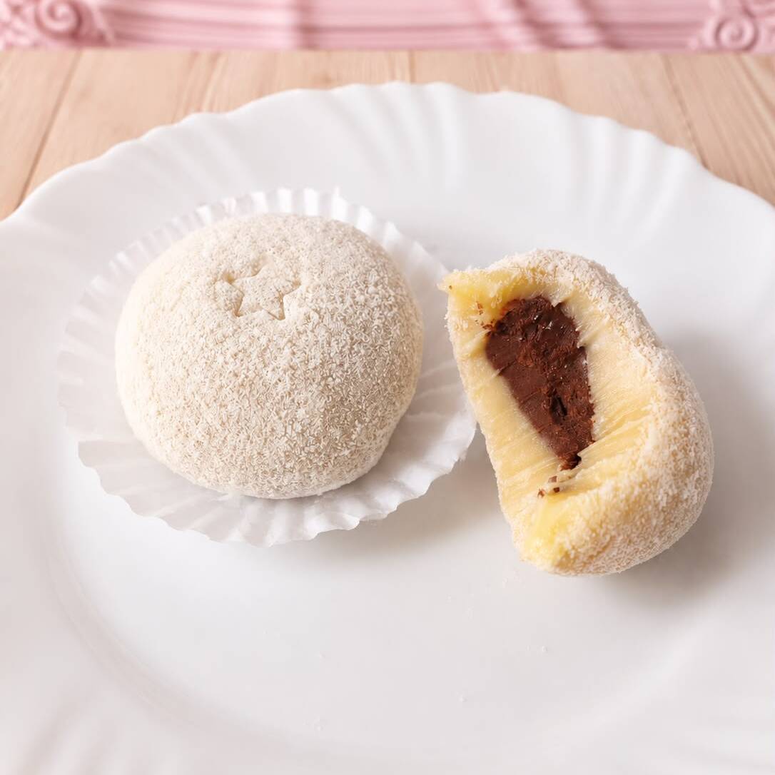 Super cremoso brigadeiro de leite Ninho, com um generoso recheio da verdadeira Nutella. São aproximadamente 65g dessa combinação perfeita!!