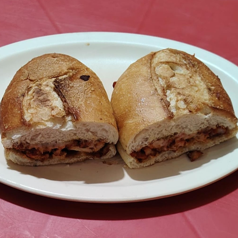 2 Tortas Gigantes Cubanas