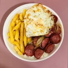 Arroz,Feijão, farofa e batata frita. Tamanho P