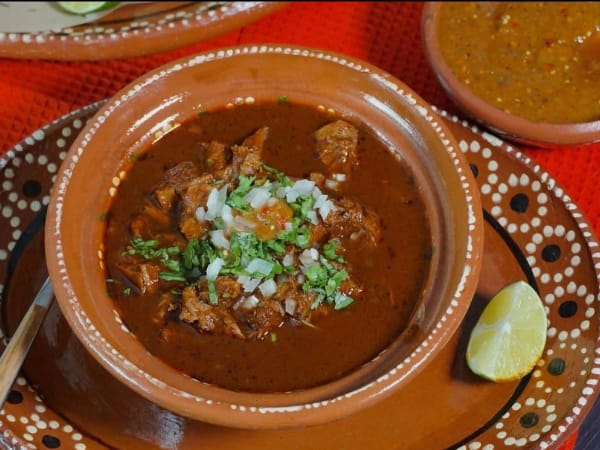 Birria de Res Surtida
