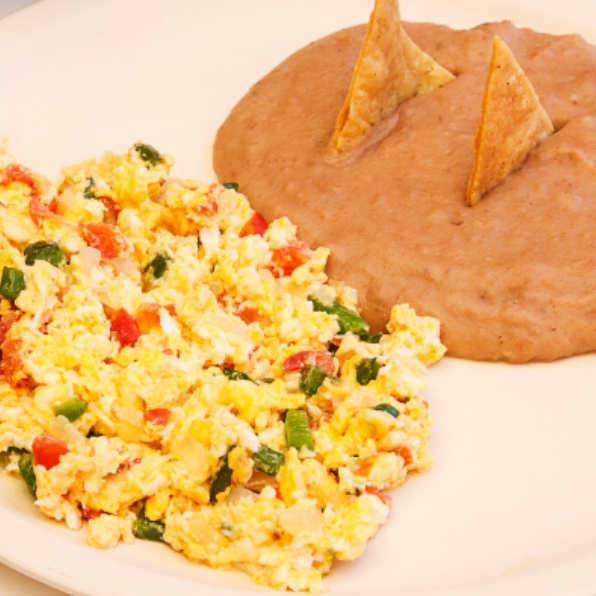 Huevo A la Mexicana+ Cafe Gratis