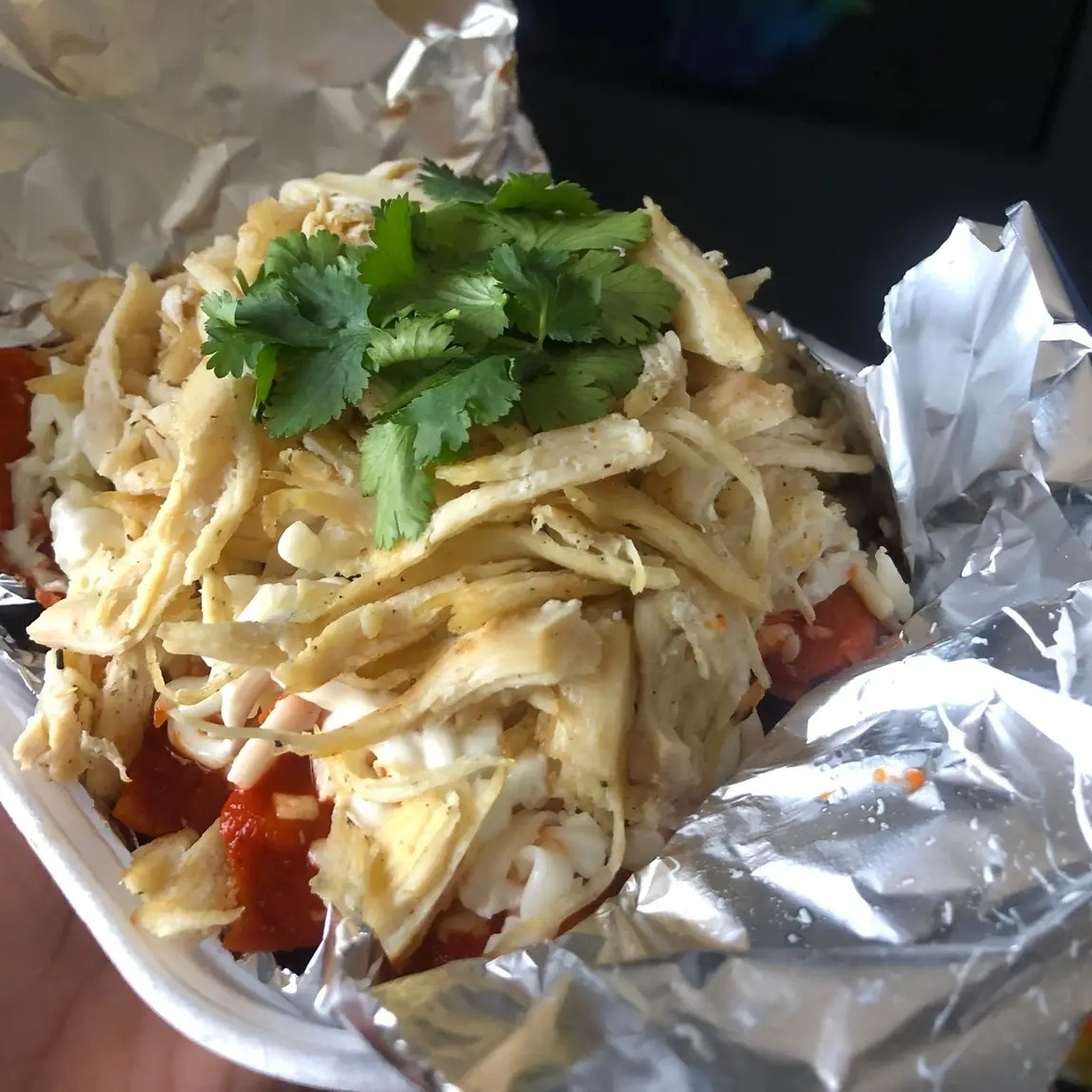 Chilaquiles con Pollo Chicos