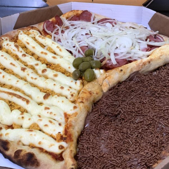 PIZZA DE 1O FATIAS 3 SABORES FRANGO COM CATUPIRY,CALABRESA ACEBOLADA, BRIGADEIRO