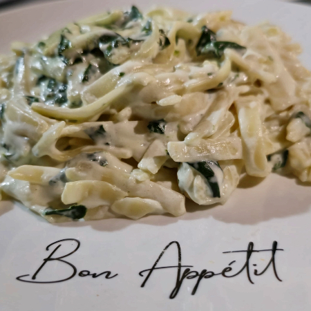 Pasta Crema y Espinacas SIN POLLO