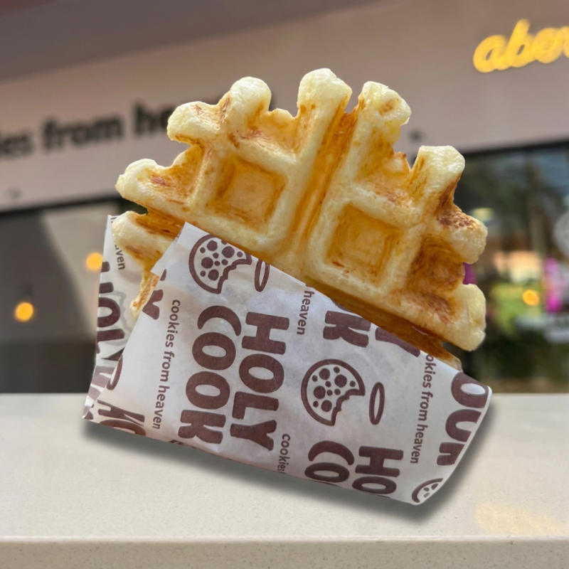Pão de queijo com muuuuito queijo, feito em formato de Waffle. Uma opção de lanche prático, rápido e muito gostoso