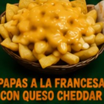 Papas a la Francesa con Queso Cheddar
