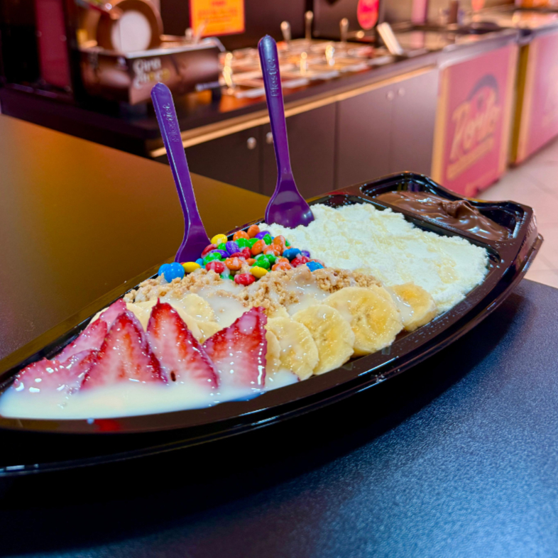 Barca de Açaí 650ml + 5 adicionais GRÁTIS da sua escolha. (não mandamos os adicionais separados)