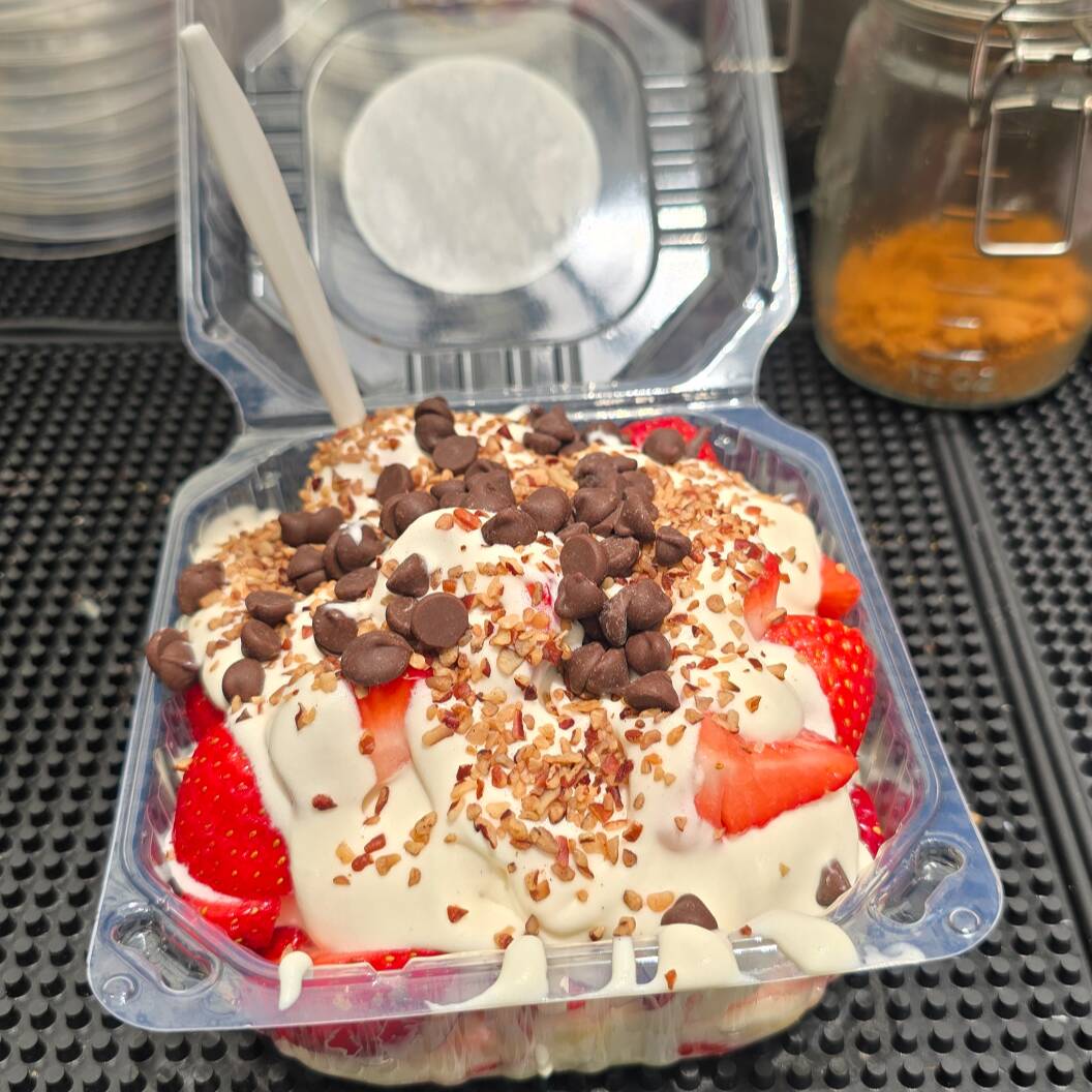 Charola de Fresas con Crema