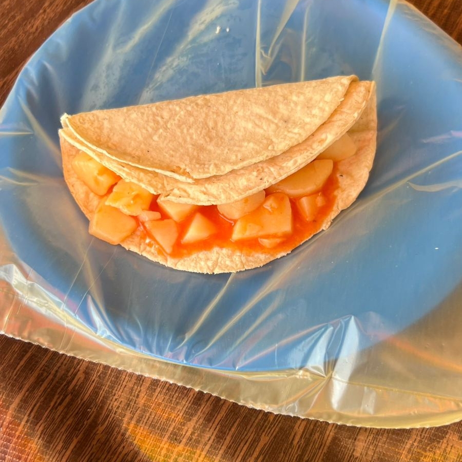 TACO DE PAPAS CON JITOMATE
