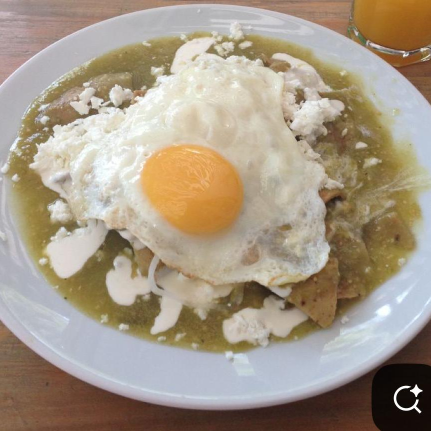 Chilaquile Verdes con Huevo