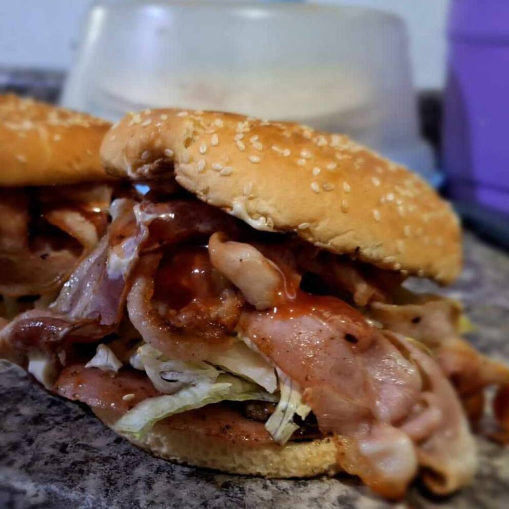 HAMBURGUESA ENTOCINADA,,,