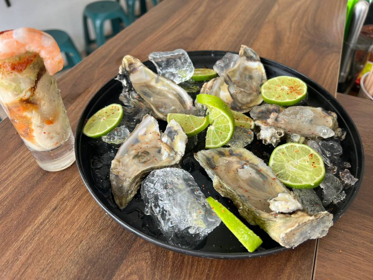 Mariscos y bebidas El chon