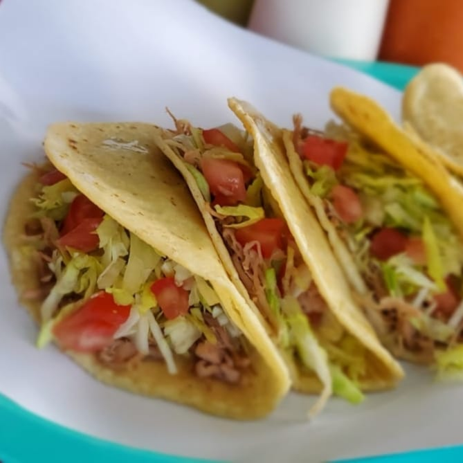 Taco de Maiz con Deshebrada