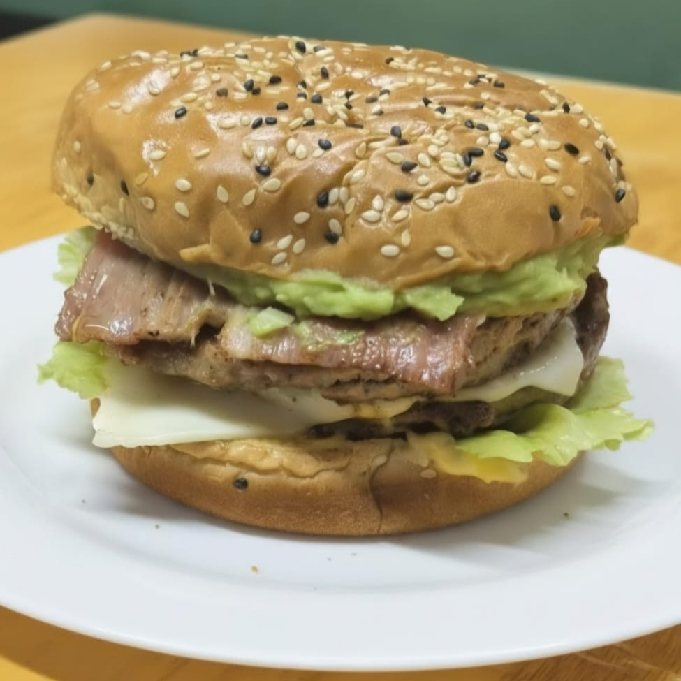 Hamburguesa Guaca Monster Bacon