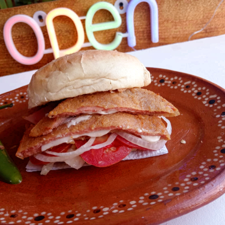 TORTA MILANESA DE JAMON RELLENO DE QUESO
